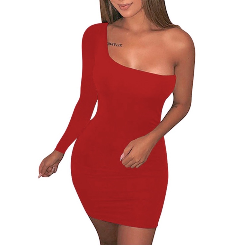 One Shoulder / Off the Shoulder Dress - Red Summer